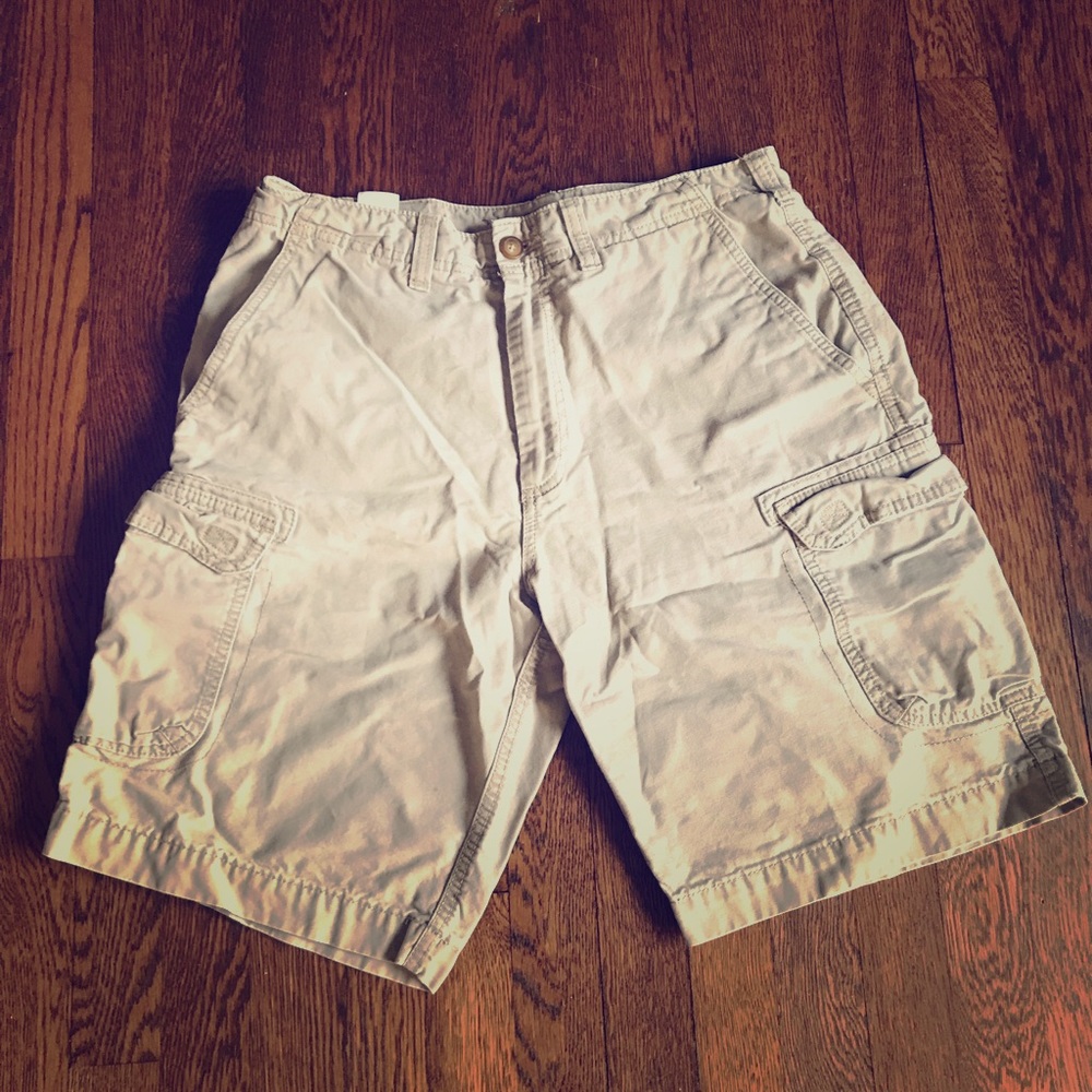 Men’s Perry Ellis Kahki Cargo Shorts, 32W